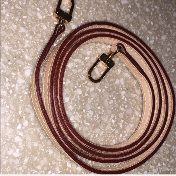 Louis Vuitton belt bag - Picture 4 of 4